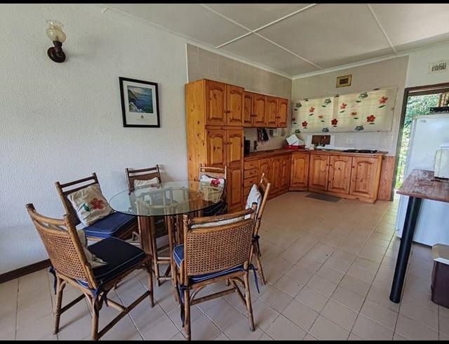 2 BEDROOM APARTMENT FOR SALE IN RENNIES BEACH
